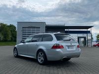 Gebraucht BMW 525 218 PS (160 kW) 2005 Silber Kombi