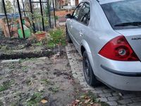 Gebraucht Ford Mondeo Trend 145 PS (106 kW) 2001 Silber Limousine
