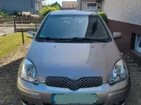Gebraucht Toyota Yaris 87 PS (63 kW) 2005 Silber Kleinwagen