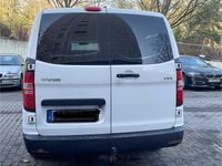 Gebraucht Hyundai H-1 170 PS (125 kW) 2008 Weiß Van / Kleinbus