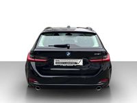 Gebraucht BMW 318 156 PS (114 kW) 2023 Schwarz Kombi