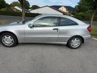 Gebraucht Mercedes C180 143 PS (105 kW) 2003 Silber Coupé