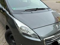 Gebraucht Peugeot 5008 120 PS (88 kW) 2016 Grau Van / Kleinbus
