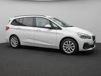 Gebraucht BMW 220 Gran Tourer Advantage 190 PS (139 kW) 2018 Alpinweiss uni300schwarz Van / Kleinbus