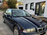 Gebraucht BMW 316 Basis 102 PS (75 kW) 1997 Blau Limousine