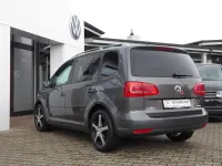 Gebraucht VW Touran Comfortline 140 PS (102 kW) 2015 Grau Van / Kleinbus
