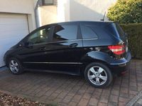 Gebraucht Mercedes B200 140 PS (102 kW) 2010 Schwarz Van / Kleinbus