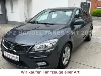 Usado Kia Ceed Edition 7 90 CV (66 kW) 2012 Gris Utilitario