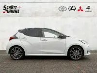 Gebraucht Toyota Yaris Sport 116 PS (85 kW) 2022 Dynamic grey silber metallic, dach schwarz Kleinwagen