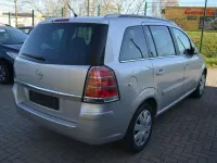 Gebraucht Opel Zafira Edition 140 PS (102 kW) 2006 Starsilber iii m2 Van / Kleinbus