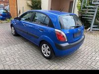 Gebraucht Kia Rio 96 PS (70 kW) 2009 Blau Limousine