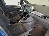 Gebraucht BMW 216 M Sport 116 PS (85 kW) 2016 Estorilblau metallic Van / Kleinbus