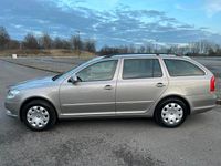 Gebraucht Skoda Octavia 105 PS (77 kW) 2011 Braun Kombi