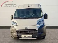 Gebraucht Toyota Proace H2 144 PS (105 kW) 2024 Weiss Van / Kleinbus