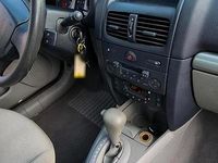 Gebraucht Renault Clio II 101 PS (74 kW) 2005 Silber Limousine