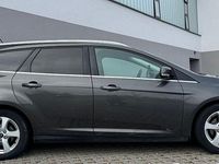 Gebraucht Ford Focus Titanium 125 PS (91 kW) 2014 Grau Kombi