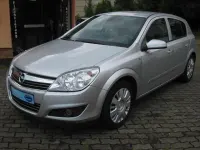Gebraucht Opel Astra Catch Me 90 PS (66 kW) 2007 Starsilber iii m2 Kleinwagen