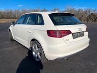 Gebraucht Audi A3 Sport 110 PS (80 kW) 2014 Weiß Limousine
