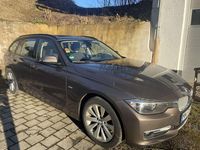 Gebraucht BMW 320 Sport Line 184 PS (135 kW) 2012 Braun Kombi