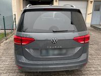 Gebraucht VW Touran Move 150 PS (110 kW) 2024 Grau Van / Kleinbus