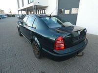 Gebraucht Skoda Superb Comfort 131 PS (96 kW) 2003 Grün Limousine