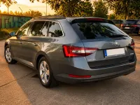 Gebraucht Skoda Superb Ambition 150 PS (110 kW) 2016 Grau Kombi