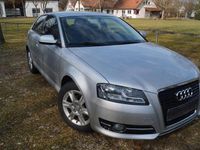 Gebraucht Audi A3 Attraction 105 PS (77 kW) 2012 Silber Kleinwagen