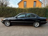 Gebraucht BMW 728 194 PS (142 kW) 1997 Schwarz Limousine