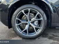 Neu BMW X5 M Sport 352 PS (258 kW) 2026 Saphirschwarz metallic SUV