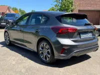 Begagnad Ford Focus ST-Line 125 HK (91 kW) 2024 Grå Sedan
