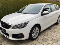 Gebraucht Peugeot 308 Active 131 PS (96 kW) 2019 Weiß Kombi