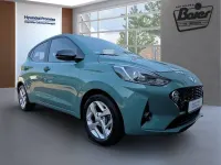 Gebraucht Hyundai i10 67 PS (49 kW) 2023 Grün Kleinwagen
