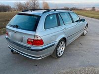Second-hand BMW 330 231 CP (169 kW) 2001 Argintiu Break