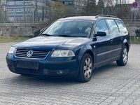 Gebraucht VW Passat 131 PS (96 kW) 2002 Blau Kombi