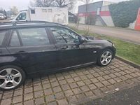Gebraucht BMW 320 177 PS (130 kW) 2009 Schwarz Limousine