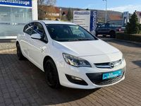 Second-hand Opel Astra 165 CP (121 kW) 2012 Alb Berlinǎ