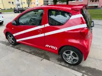 Gebraucht Toyota Aygo 68 PS (50 kW) 2008 Rot Kleinwagen