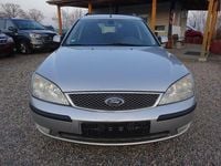 Gebraucht Ford Mondeo Ghia 131 PS (96 kW) 2004 Silber Limousine