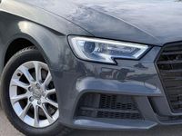 Gebraucht Audi A3 Ambiente 184 PS (135 kW) 2017 Grau Limousine