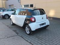 Gebraucht Smart ForFour Passion 71 PS (52 kW) 2017 Weiß Kleinwagen