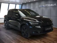Używany Volvo EX40 Ultra 185 kW (252 KM) 2025 Czarny SUV