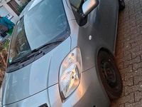 Gebraucht Toyota Yaris 87 PS (63 kW) 2007 Silber Kleinwagen