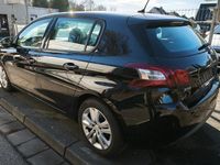 Gebraucht Peugeot 308 Active 131 PS (96 kW) 2014 Schwarz Limousine