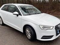 Gebraucht Audi A3 Attraction 122 PS (89 kW) 2014 Weiß Limousine