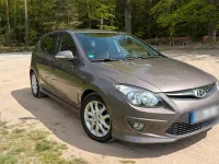 Gebraucht Hyundai i30 Classic 90 PS (66 kW) 2012 Braun Limousine