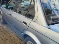Gebraucht BMW 320 129 PS (94 kW) 1990 Blau Limousine