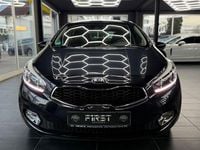 Gebraucht Kia Ceed DREAM-TEAM Edition 99 PS (72 kW) 2015 Schwarz Kleinwagen