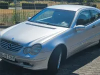 Gebraucht Mercedes C180 143 PS (105 kW) 2003 Silber Coupé