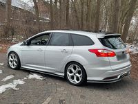 Gebraucht Ford Focus 140 PS (102 kW) 2013 Silber Kombi