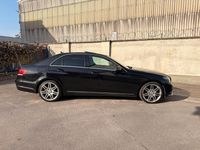 Gebraucht Mercedes E220 Avantgarde 170 PS (125 kW) 2015 Schwarz Limousine